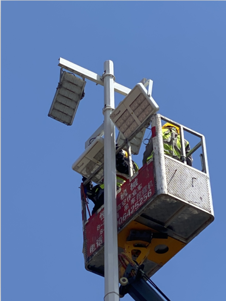 專(zhuān)業(yè)維護(hù)路燈、保養(yǎng)路燈選青島藍(lán)海陽(yáng)光能源有限公司